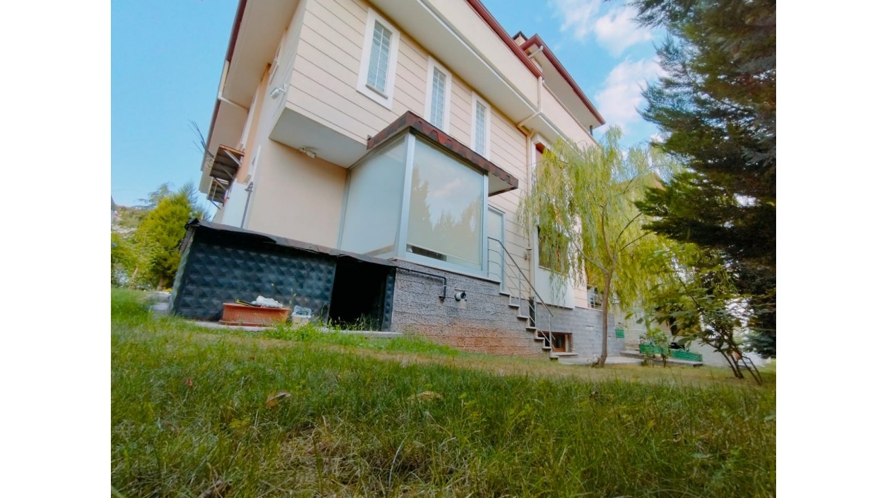 ŞİRİNKÖY'DE OKULLAR BÖLGESİNDE 3+1 KİRALIK DAİRE