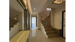 ŞEMİKLER'DE 5+1 SATILIK DUBLEKS DAİRE