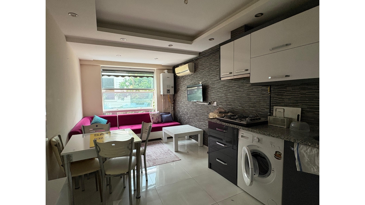 İNCİLİPINAR'DA EŞYALI 1+1 SATILIK APART